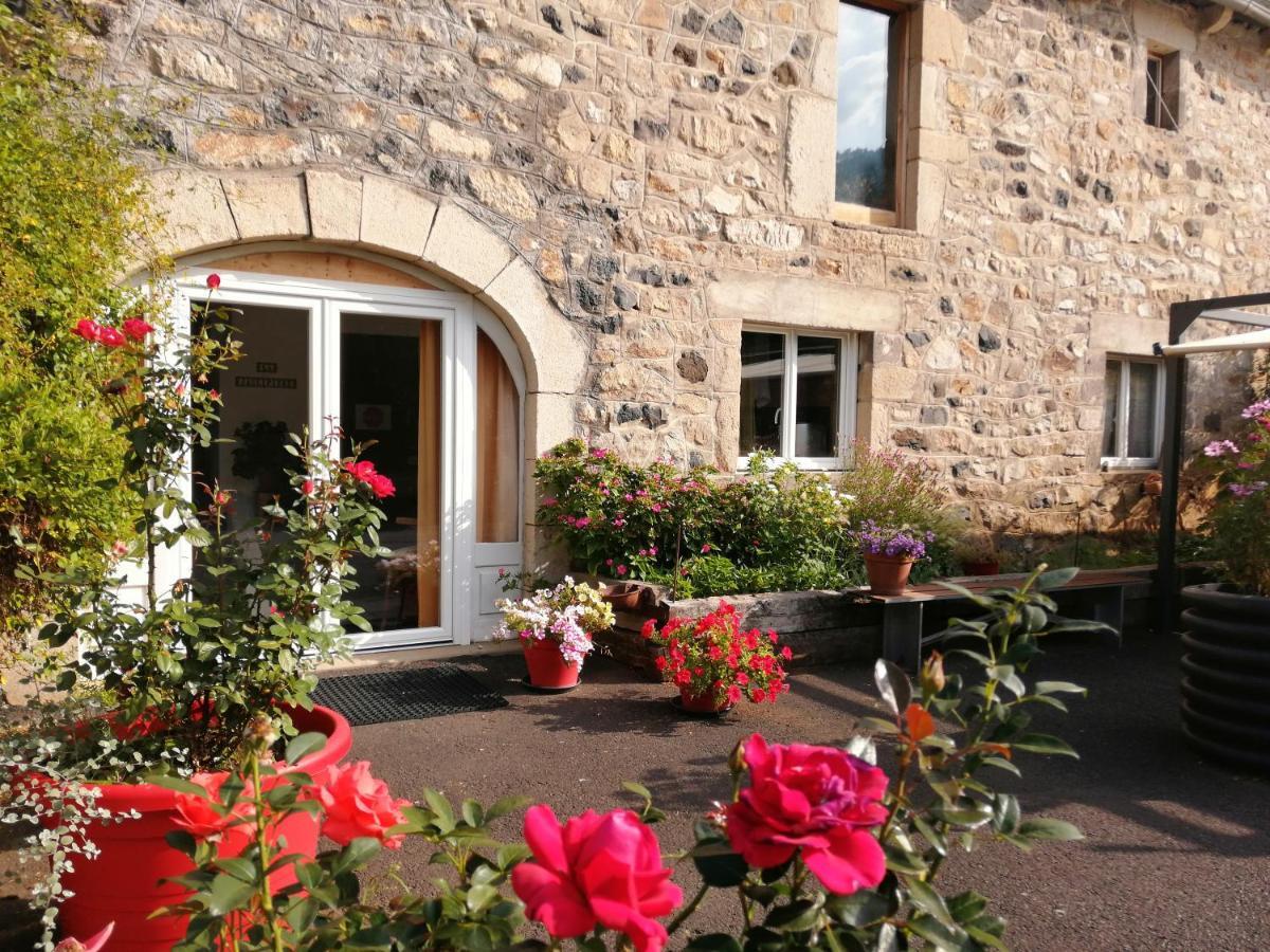 Meuble De Tourisme La Jaulipiere Apartment Joursac ภายนอก รูปภาพ